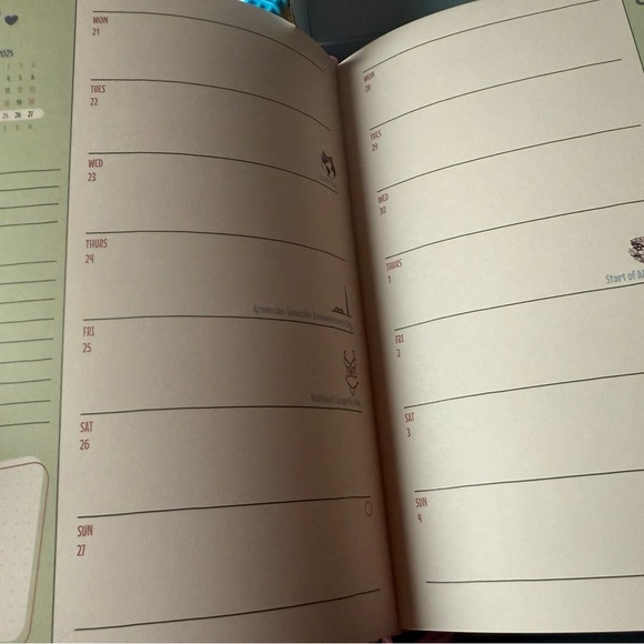 Voight Planner 2025 - Picture 3 of 7